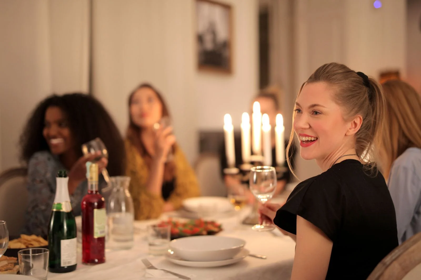 Bridal Shower Host Etiquette Explained