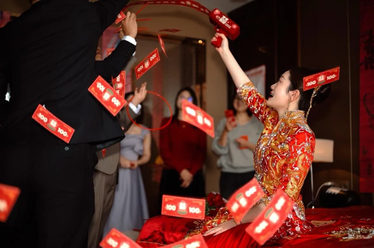 How to Politely Ask for Money Instead of Wedding Gifts