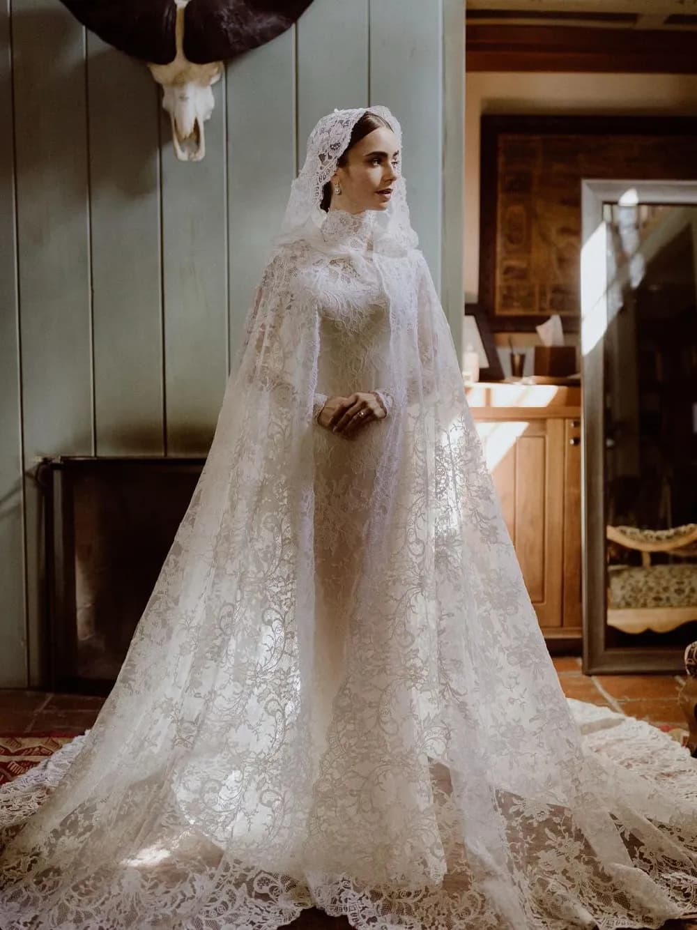 19 SPECTACULAR WEDDING GOWNS FROM ALL OVER THE WORLD