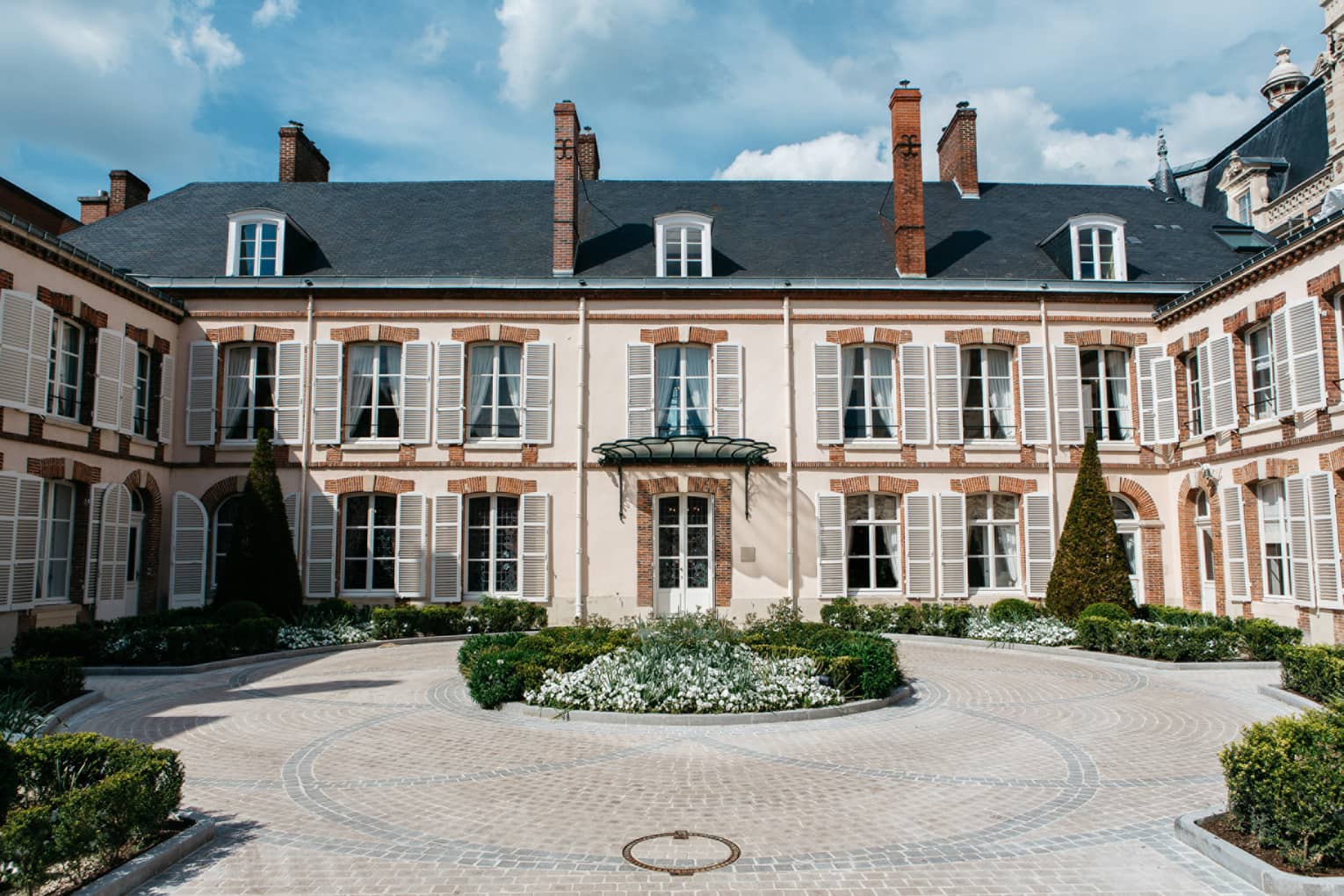 Four Seasons Hotel George V, Paris - Gallery 5