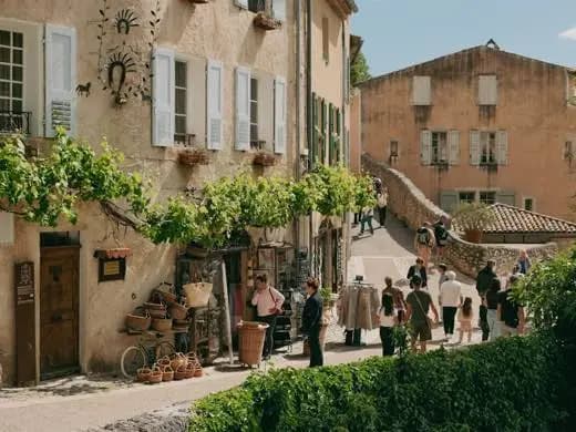Small group tours