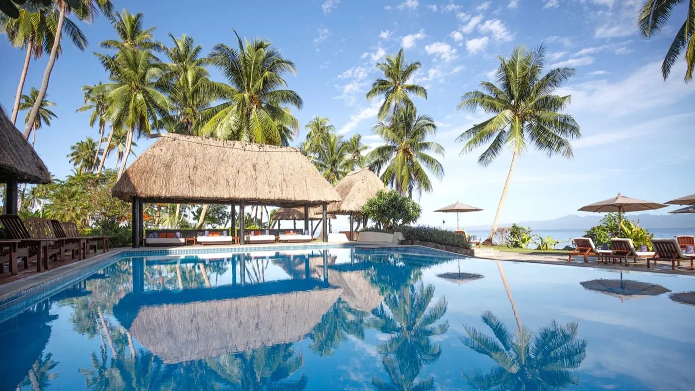 Pool and dining bure