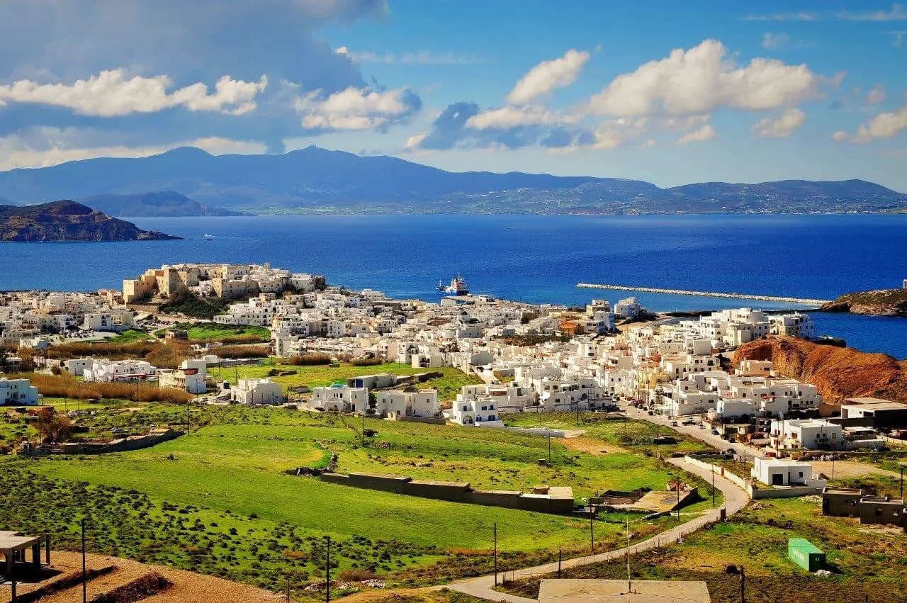Arrive on Naxos