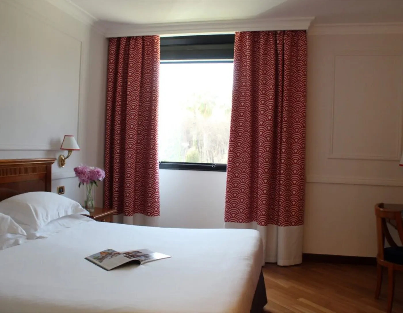 Classic guest room