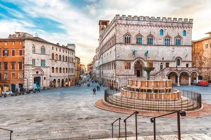 The Fontana Maggiore and the Palazzo dei Priori on Perugia's main square