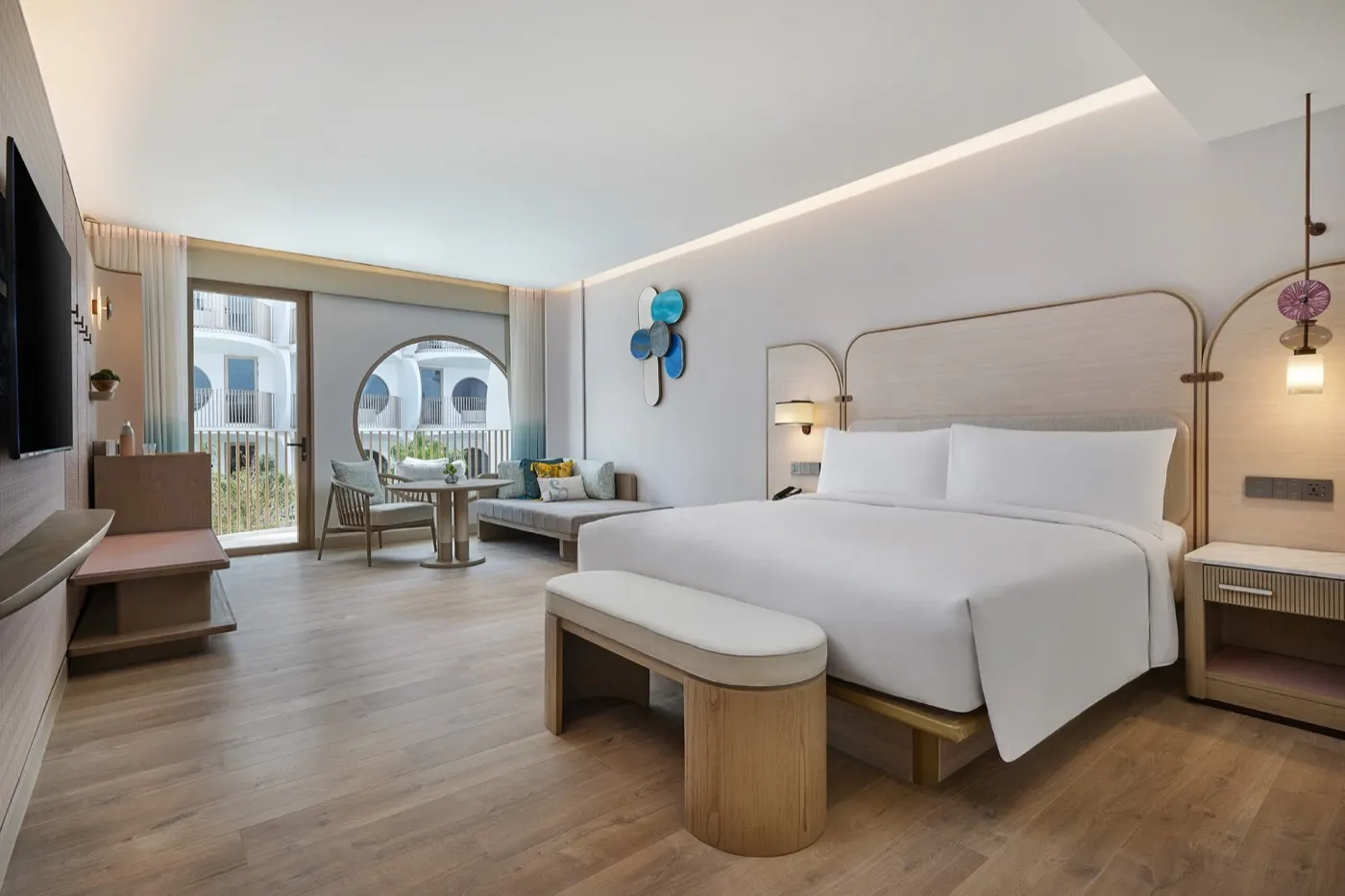 Deluxe king room