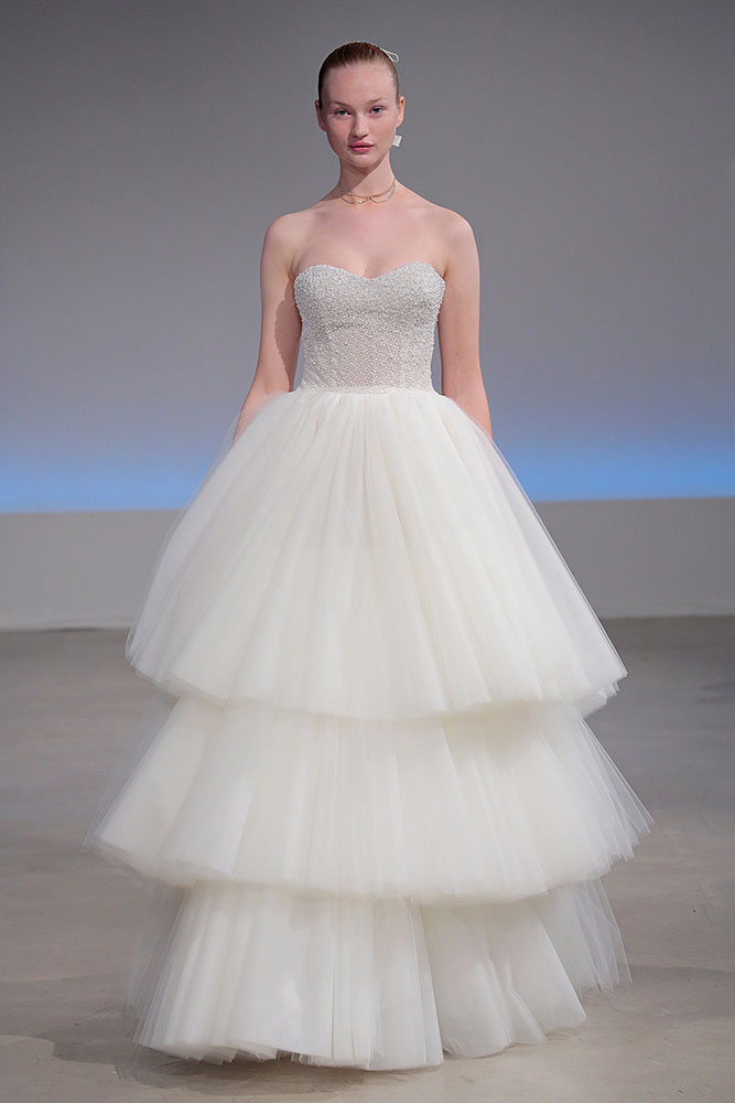 Isabelle Armstrong all 2017 New York Bridal Week Wedding Dress Collection Savannah Dress
