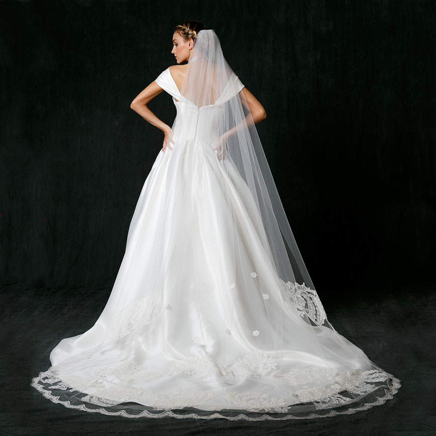 Sareh Nouri Fall 2017 New York Bridal Week Wedding Dress Collection