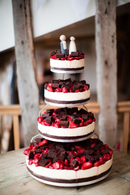 Strawberry cheese wedding cake with brownie toppings