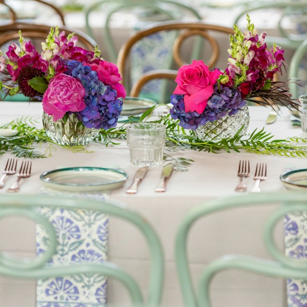 Real Wedding: A Bright Floral Wedding at The Grounds of Alexandria ...