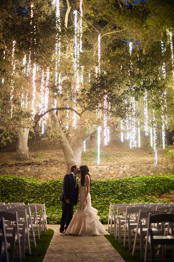 creative ways to use lighting in you're wedding 