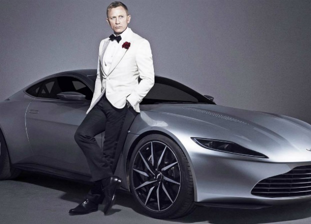 James Bond White Tuxedo Daniel Craig