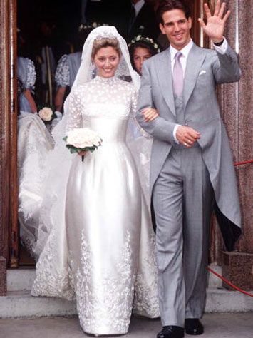 minimal Risikabel Bolt The 10 Most Expensive Wedding Dresses Of All Time - Wedded Wonderland