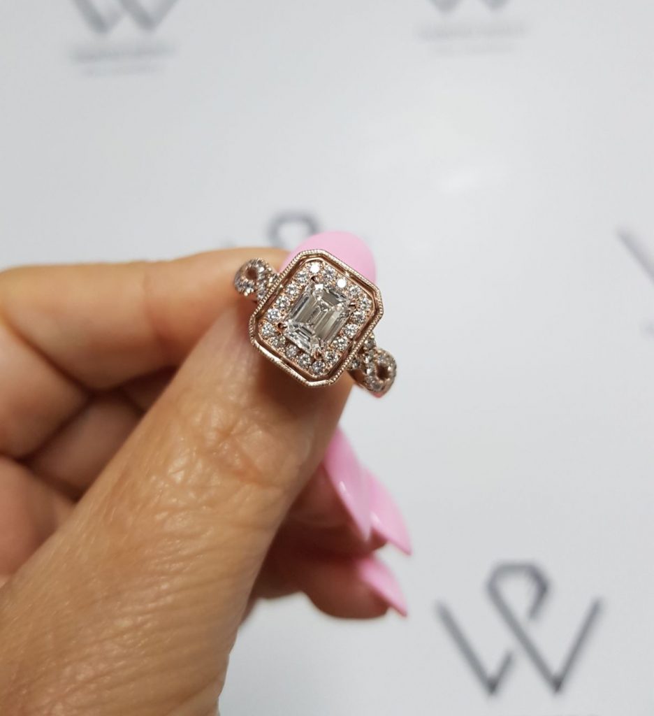 Diamond World fine jewellery engagement ring
