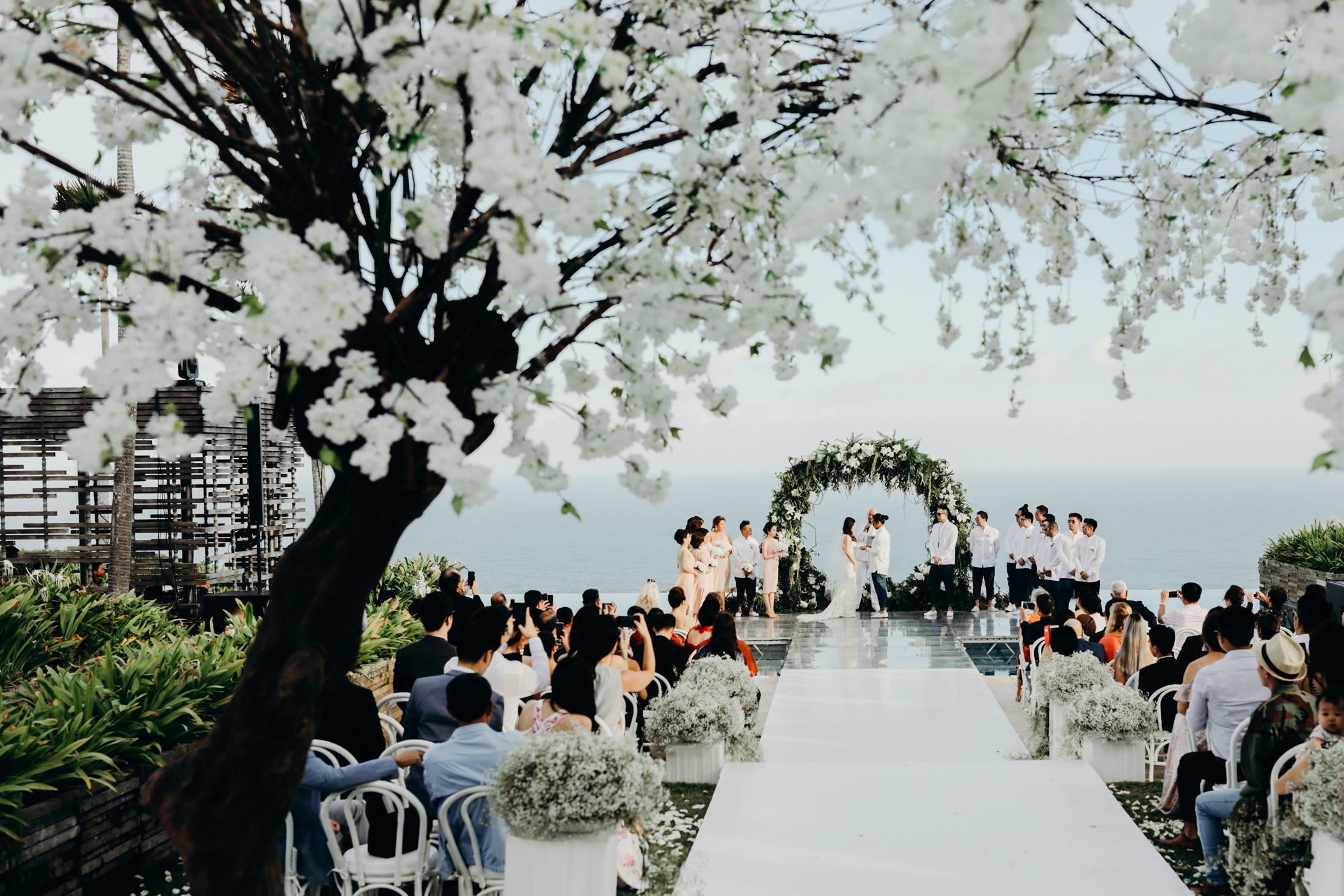 A Breathtaking Bali  Wedding  With A Bridal  Party Of 20 