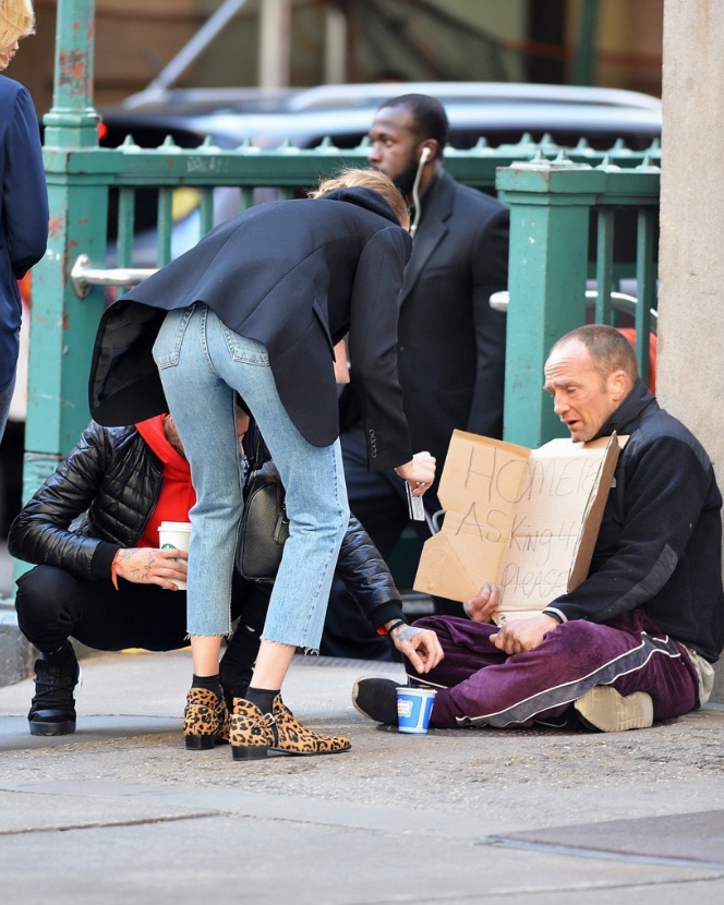 gigi and zayn nyc homeless man