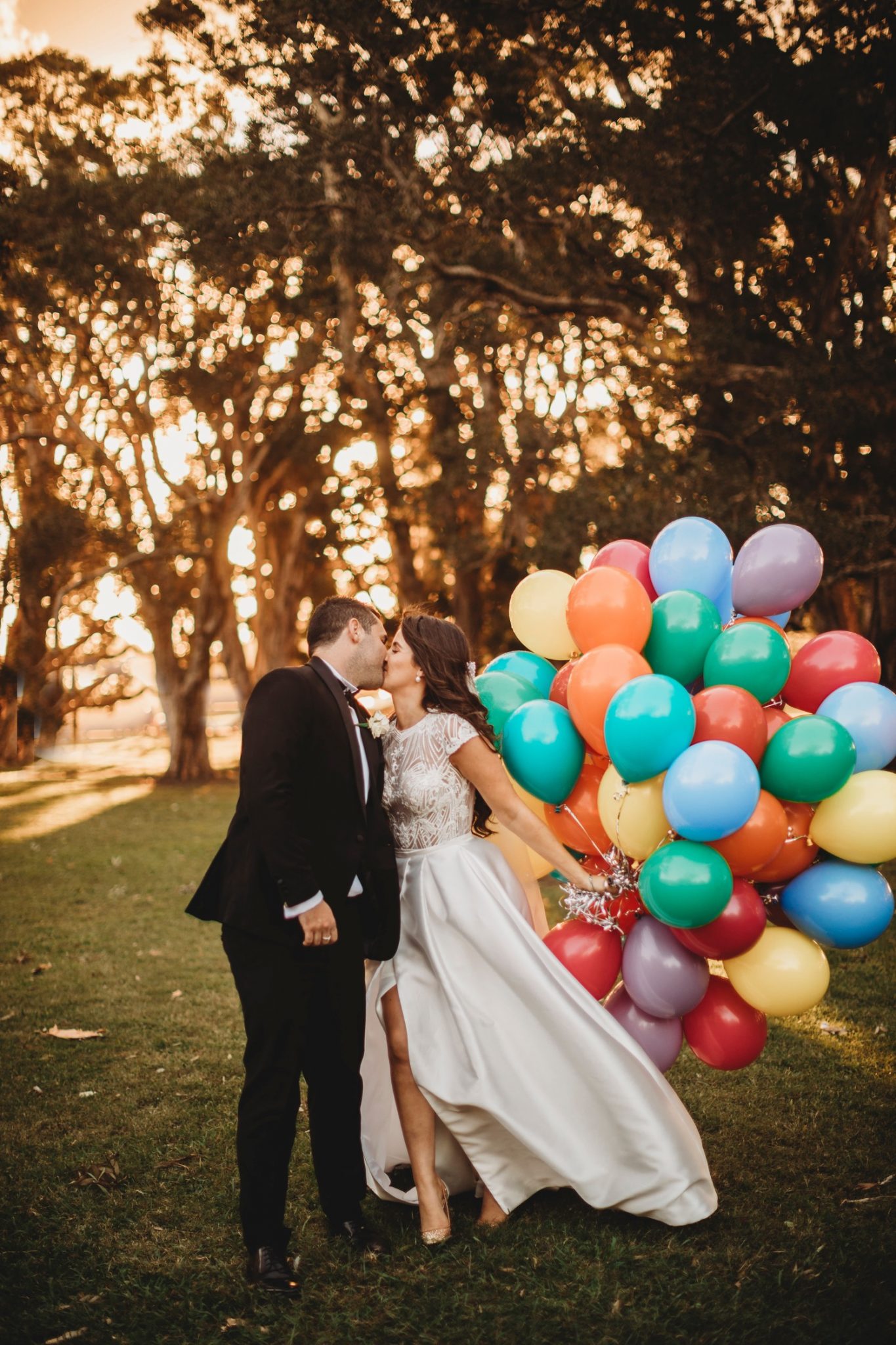 This Ultra-Chic Wedding Featured A Balloon Photoshoot - Wedded Wonderland