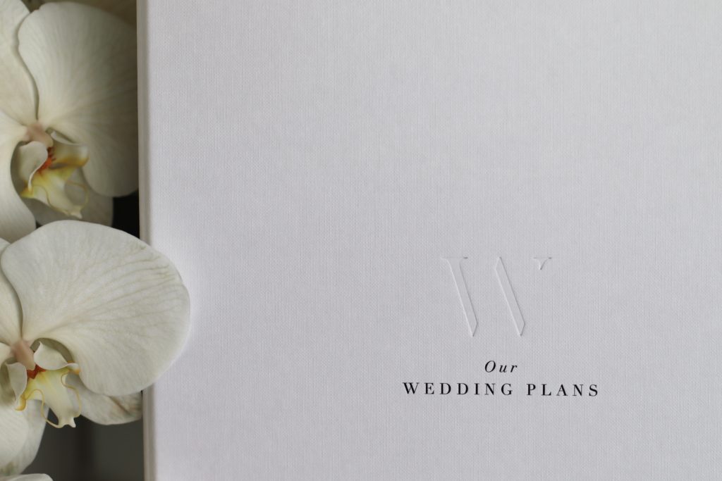 Invitation and stationery wedding trends
