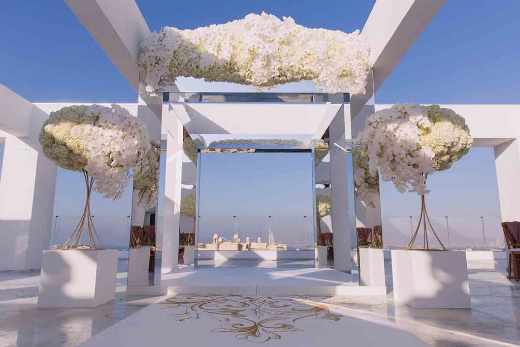 10 reasons Dubai is the perfect destination for your wedding! 2 Carousel