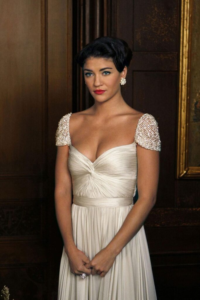 Jessica Szohr stunning gown for the Freshman Toast.
