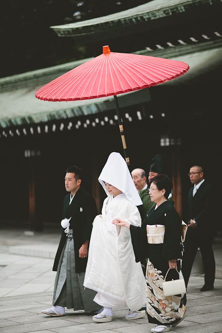Traditional Wedding Outfits from Japan the bride in her Kimono.