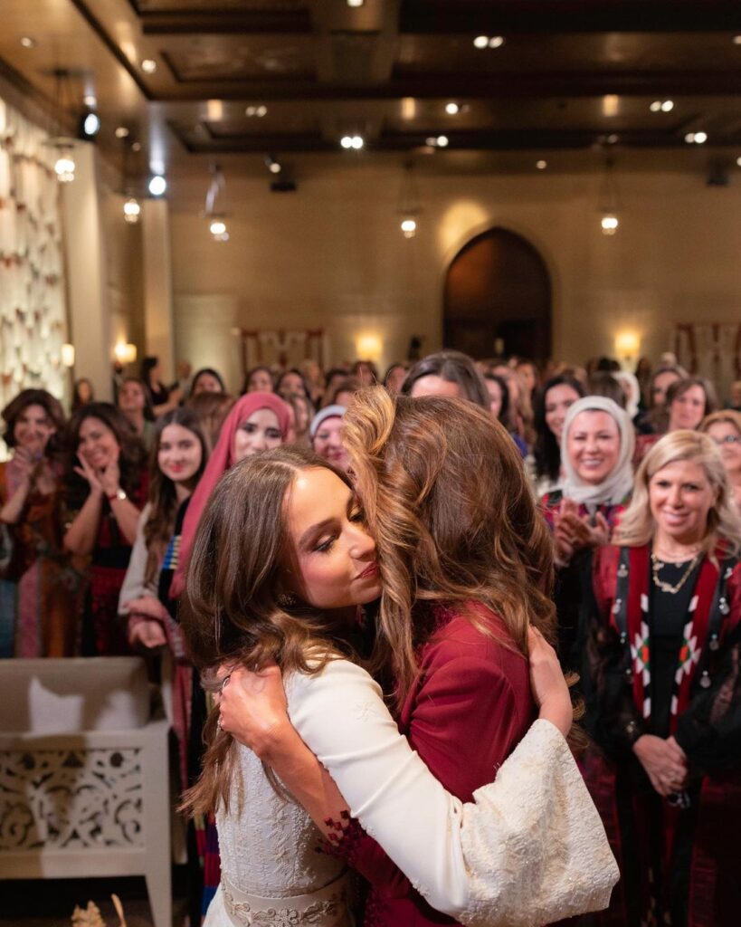 Princess Iman & Queen Rania in an embrace
