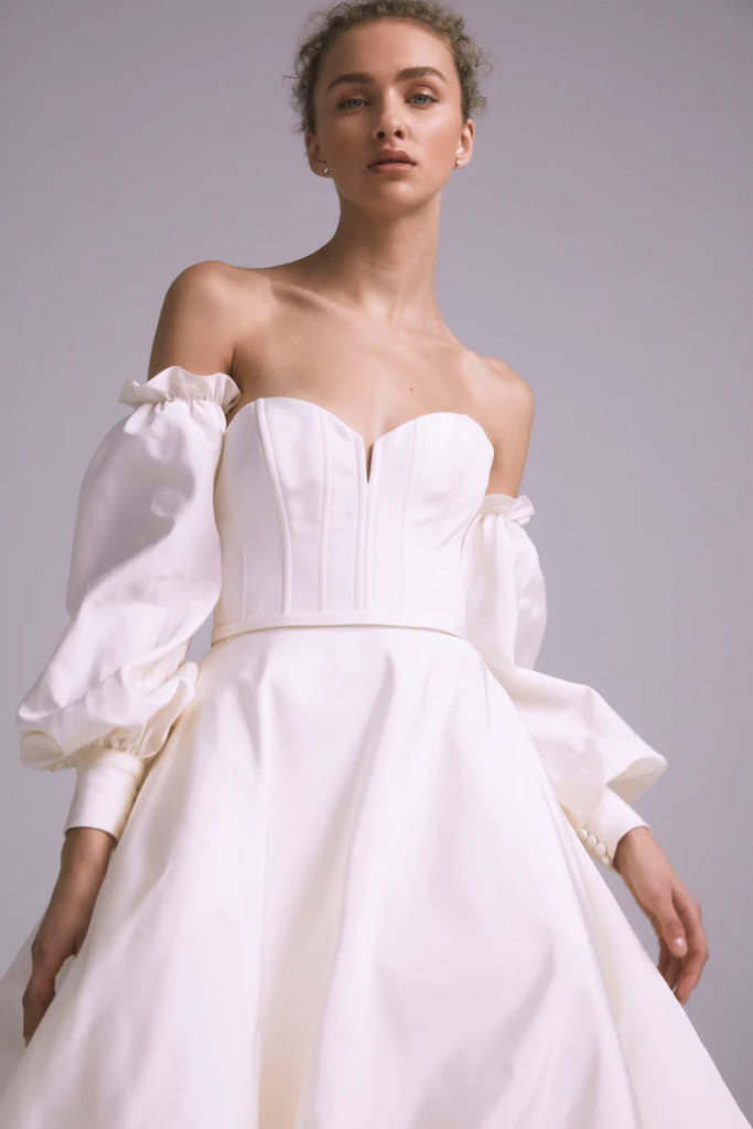 10 Long-Sleeved Wedding Gowns for the Modern Bride - Wedded Wonderland