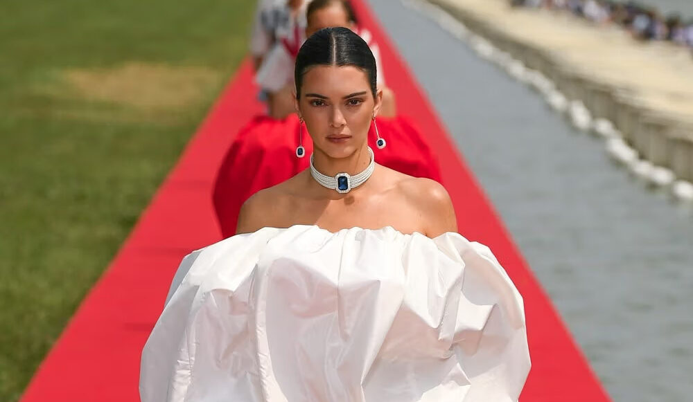 Jacquemus Fashions An Ode To Princess Diana For Fall 2023
