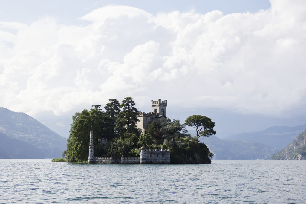 This Australian Couple Had An Enchanting Fairytale Destination Wedding In Italy