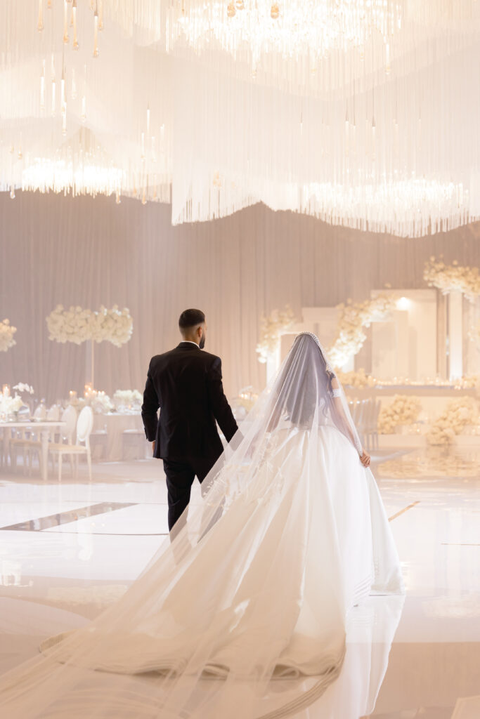 A Dreamy Winter Wonderland Wedding Comes to Life in Melbourne, Australia for This Couple