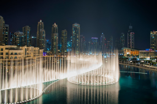 9 Things To Do in Dubai With Your Destination Wedding Guests