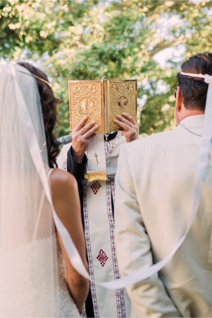 5 Timeless Greek Engagement Traditions 