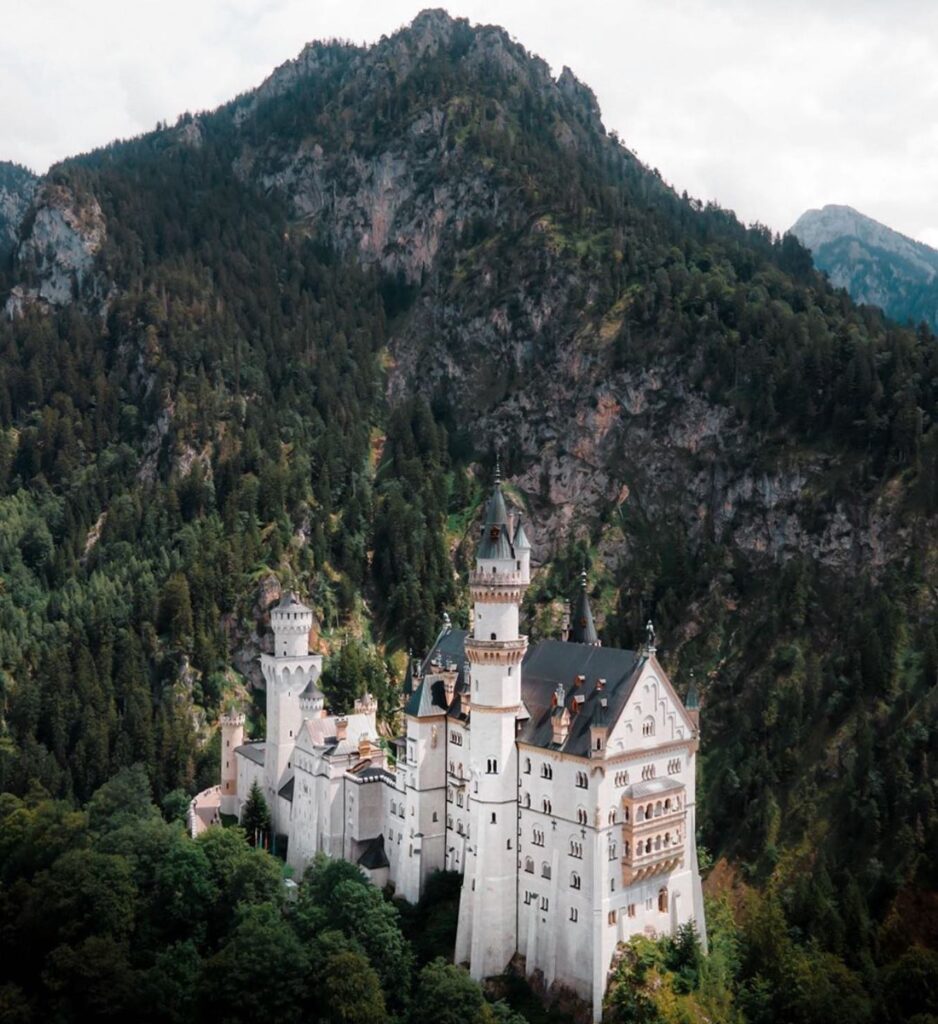 10 Jaw-Dropping European Castle Destination Wedding Venues