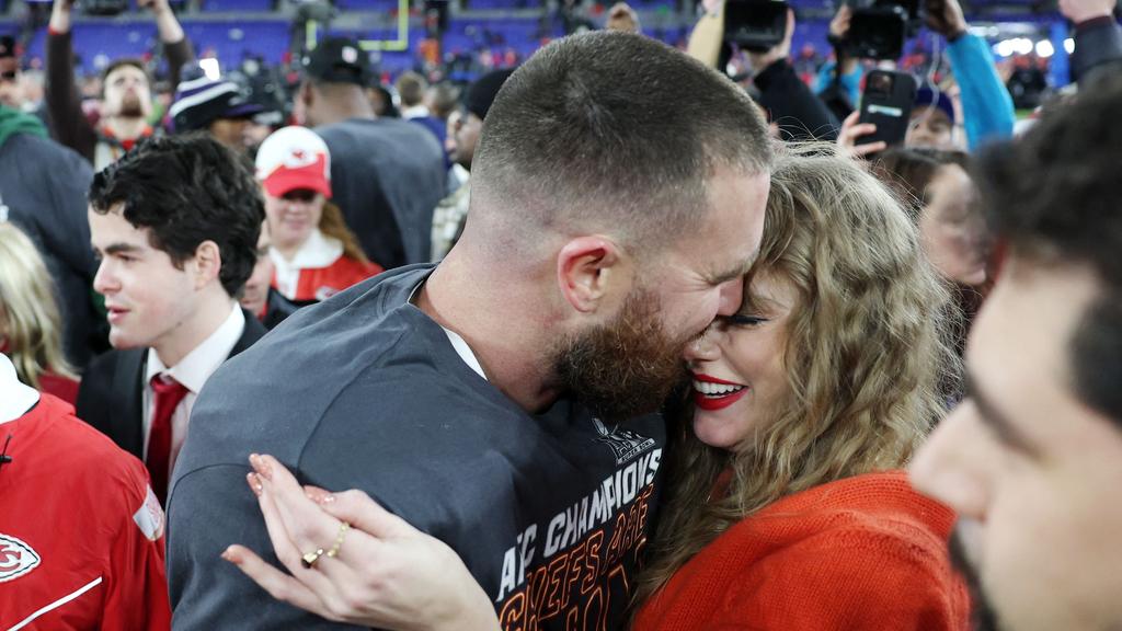 Taylor Swift and Travis Kelce share a memorable moment
