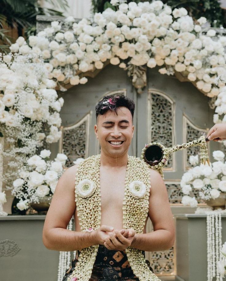 Traditional Javanese Wedding Rituals and Their Modern Interpretations