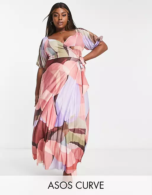 The Ultimate Guide to Plus-Size Wedding Guest Dresses: Style, Comfort, and  Trends for 2024 - Wedded Wonderland