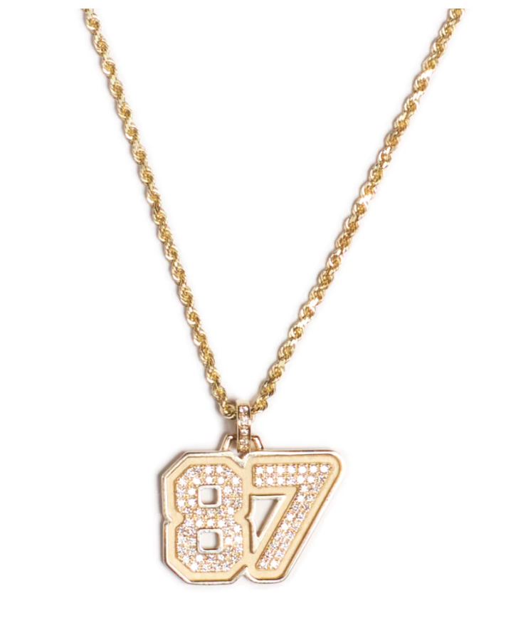 Inside Taylor Swift's Dazzling $55,300 Jewelry Look At The Super Bowl: Get The Look For Less