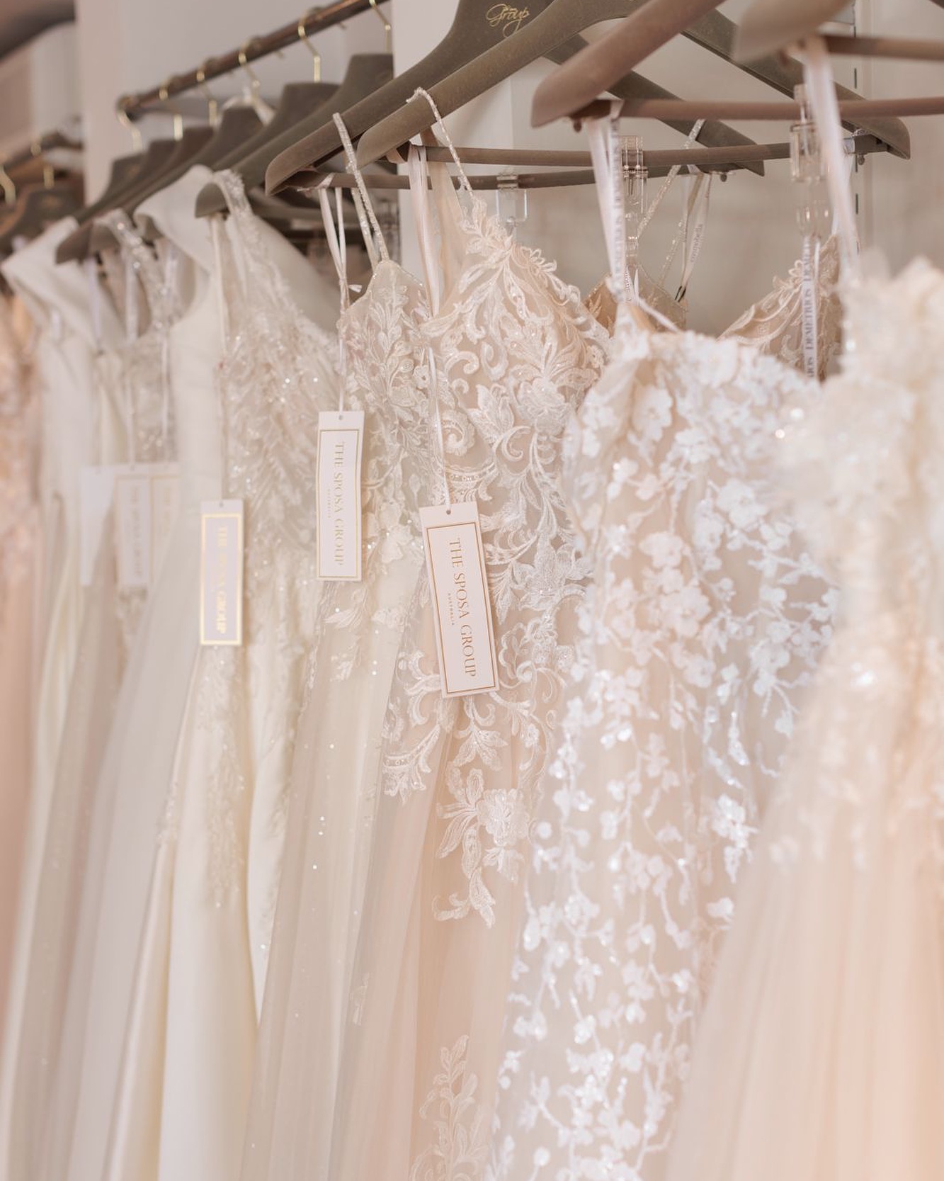 Top 7 Wedding Dress Fitting Tips You Need To Know