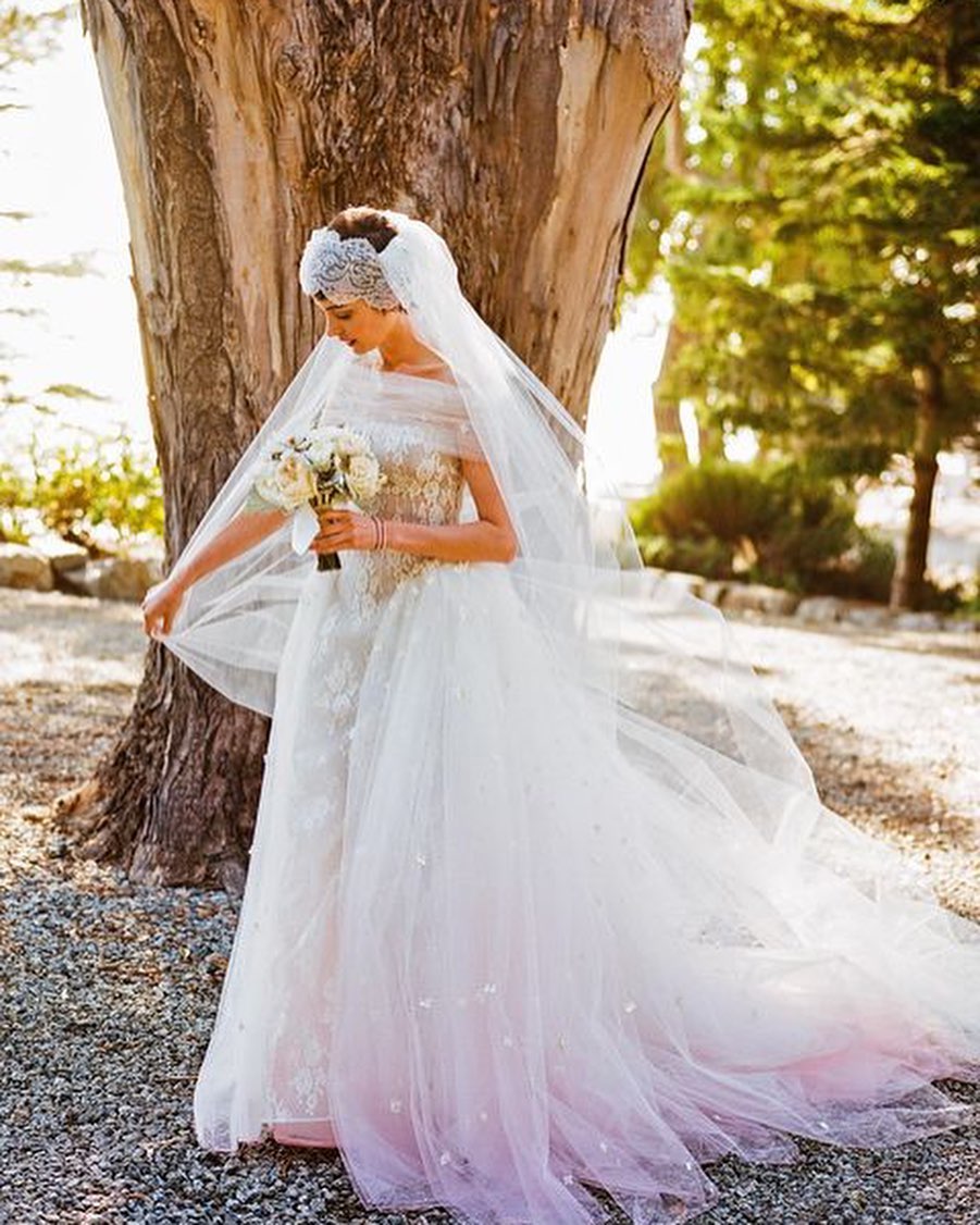 Anne Hathway pink celebrity wedding dress