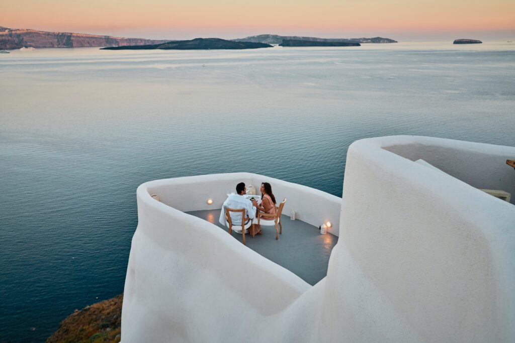 top romantic experiences for a santorini honeymoon