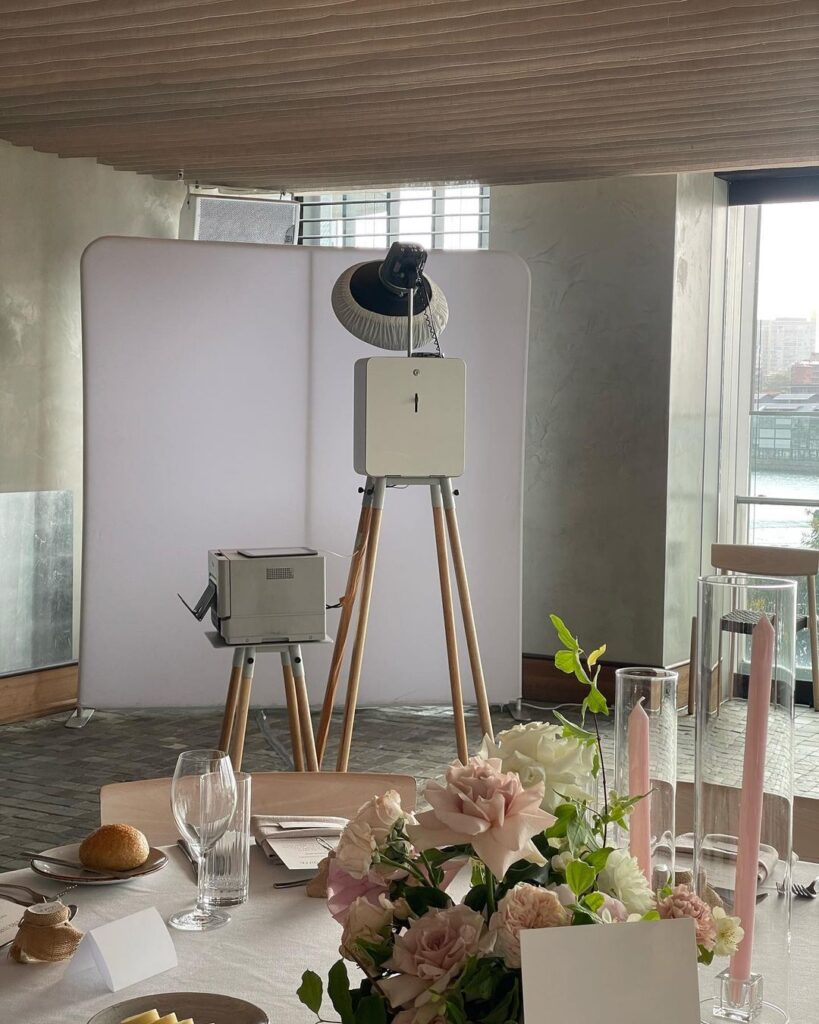 5 Reasons Why You Need a Photo Booth at Your Wedding 3 why you need a photobooth at your wedding