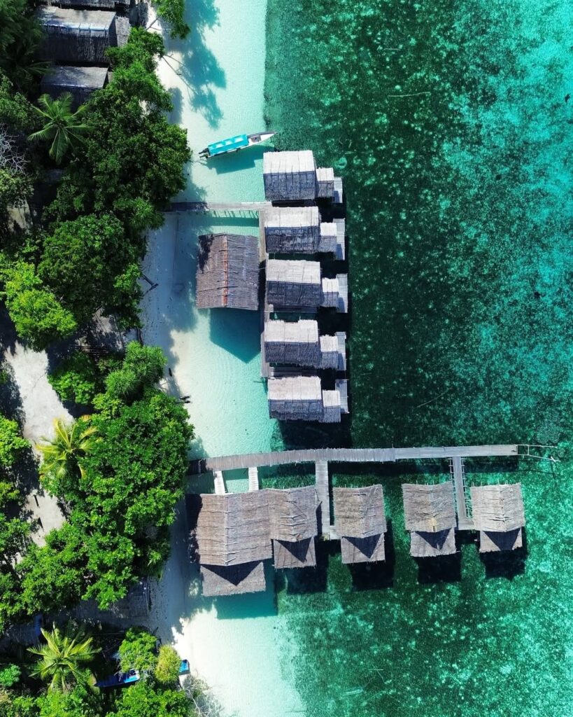 Honeymoons, Tropical, Honeymoon Destination, Tropical Escape, Travel, Honeymoon Escape, Couple Getaway, Beach getaway, Beach vacation, Newlyweds, Newlyweds holiday, newlyweds vacation, newlyweds honeymoon