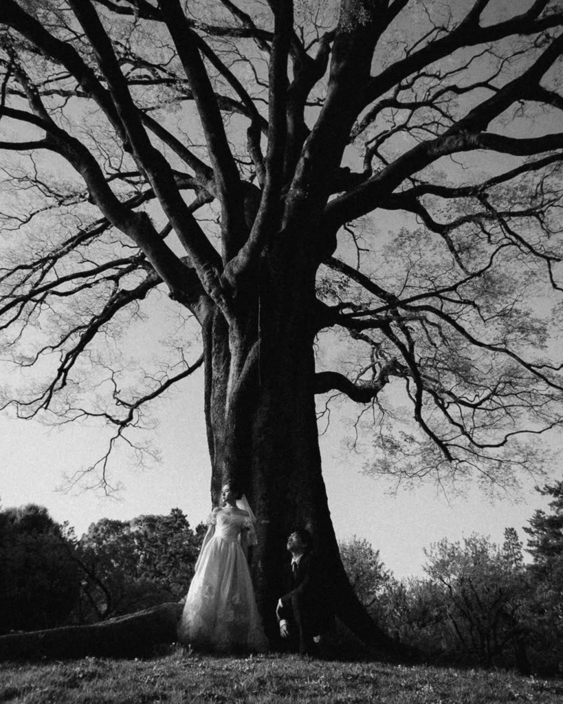 52 Editorial Photographers That Will Make Your Wedding Look Like it Belongs in a Magazine 49 Studio Meito photography