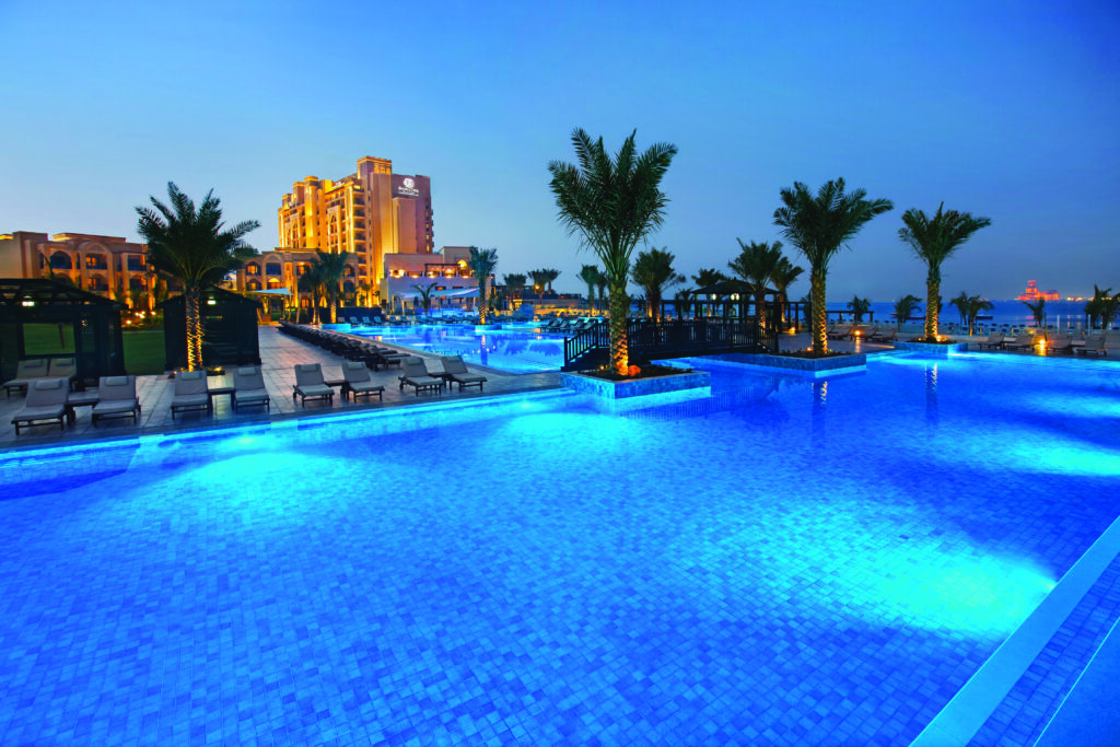 Villa Pool night