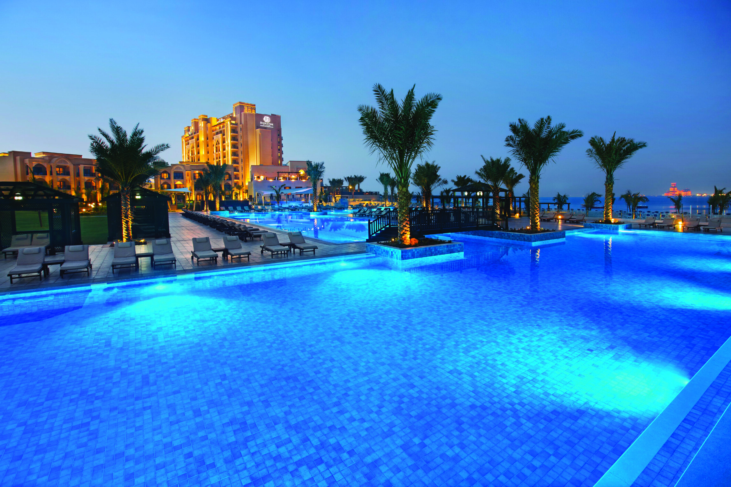 Villa Pool night