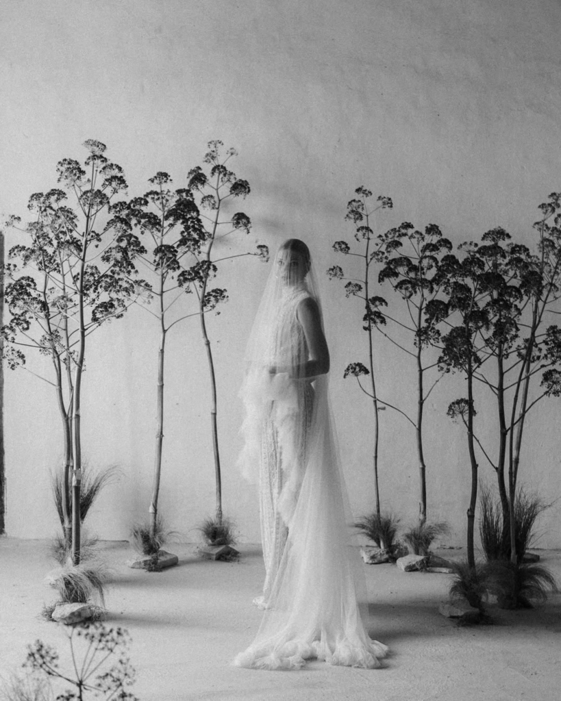 52 Editorial Photographers That Will Make Your Wedding Look Like it Belongs in a Magazine 52 Photography